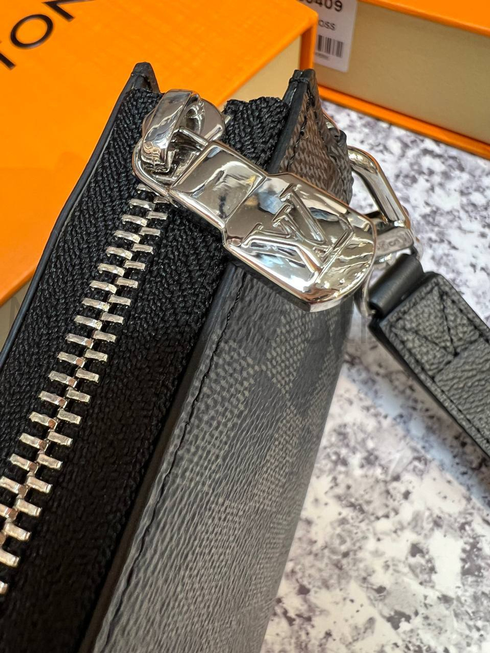 Мужское портмоне Louis Vuitton Zippy Dragonne Damier Graphite