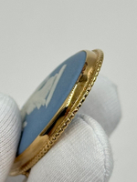 Брошь Wedgwood голубая