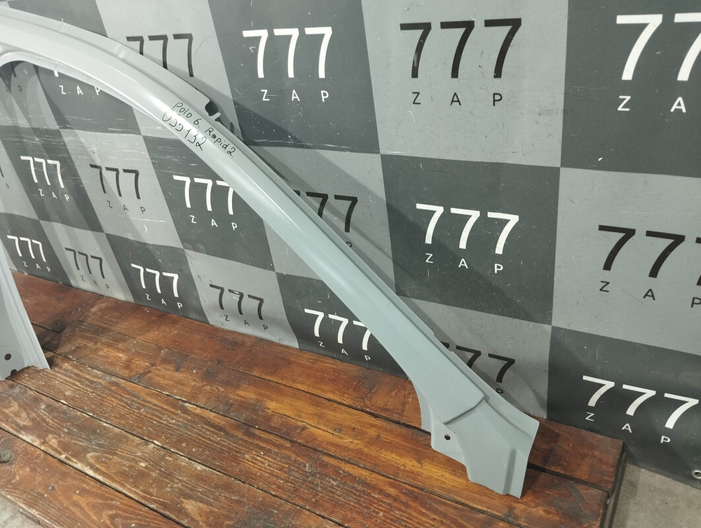 Боковина правая Rapid 2, Polo 6 20-нв Новая Оригинал 60U809606