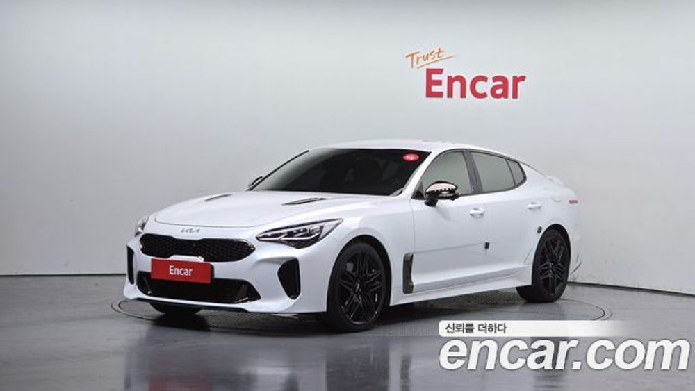 KIA Stinger 3.3 GT AWD — 2023