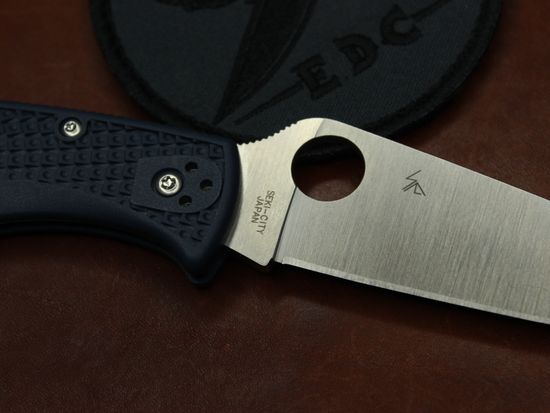 Складной нож Spyderco Endura C10FPNB20CV c клинком из стали CPM 20CV, рукоять FRN