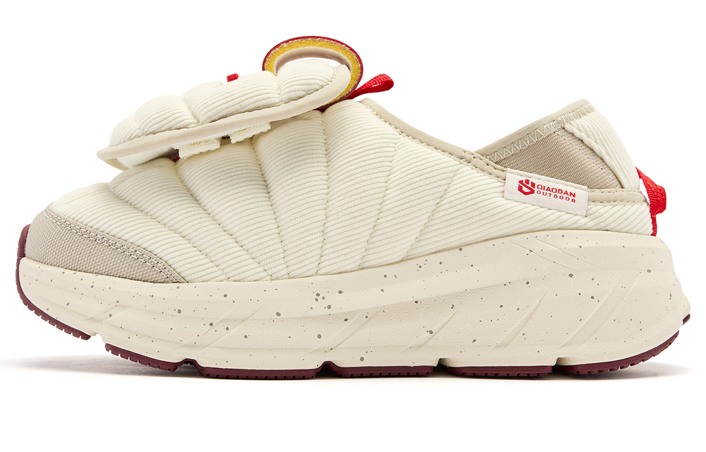 QIAODAN Croissant Low top Casual Shoes Women"s Ivory Koi Red