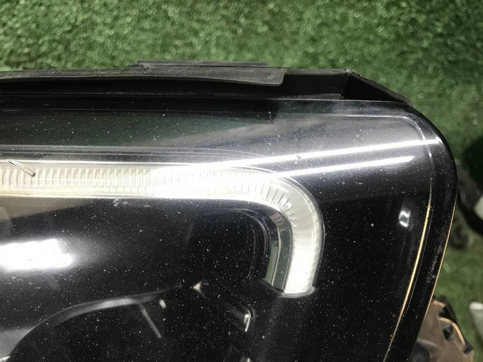 Фара правая Mercedes E W213 (2020-2023) LED
