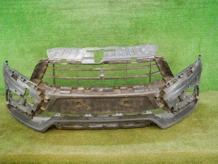 Бампер передний Lada Vesta (2015-н.в.) Cross