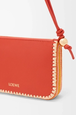 Loewe Сумка Rio из классической телячьей кожи и рафии, оранжевый