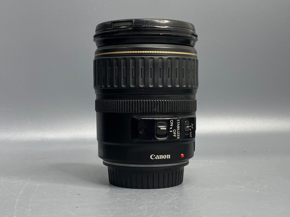 Canon EF 28-135mm 3.5-5.6 IS