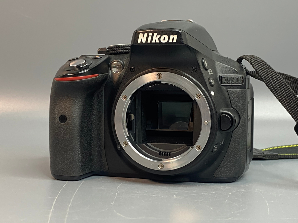Nikon D5300 Kit 18-55mm 3.000 кадров