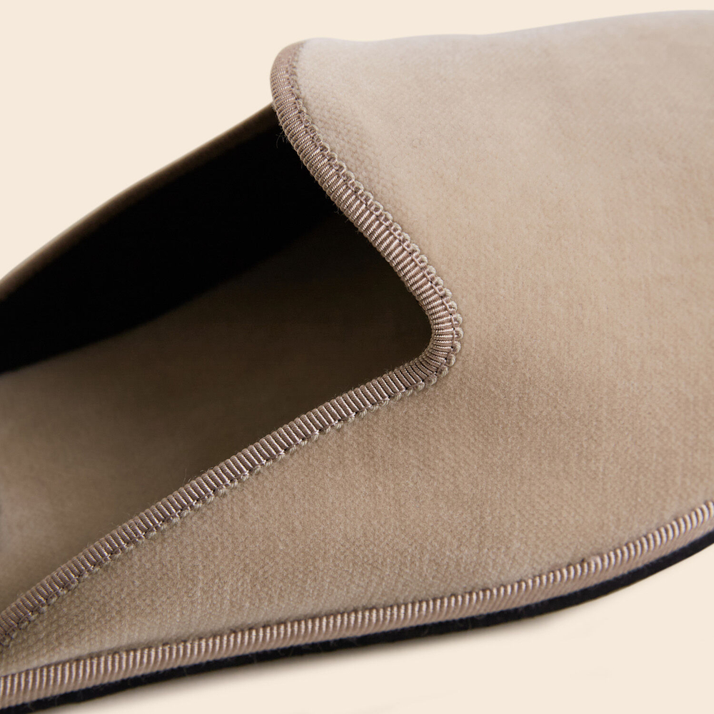 Тапочки открытые Voyage Beige (39)