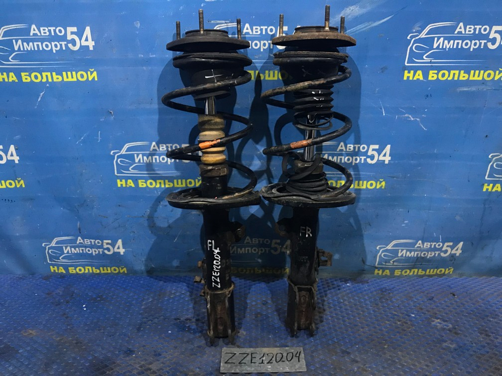 Стойка передняя правая TOYOTA COROLLA 2002