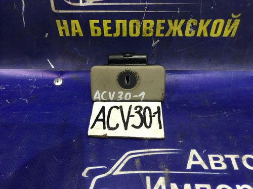 Бардачок пассажирский TOYOTA CAMRY 2002