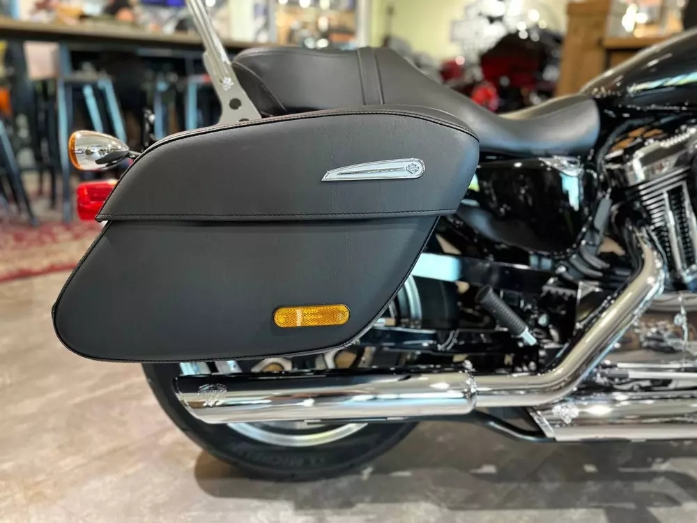 Harley-Davidson Superlow 1200 2020 vivid black