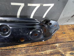 Кронштейн фары левой Geely Monjaro 21-нв Б/У Оригинал 5027142600