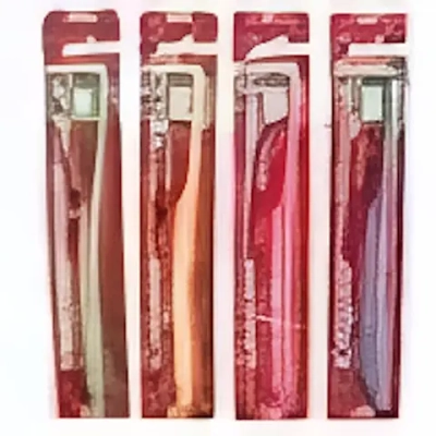 Зубная щетка мягкой жесткости COLGATE Классика здоровья