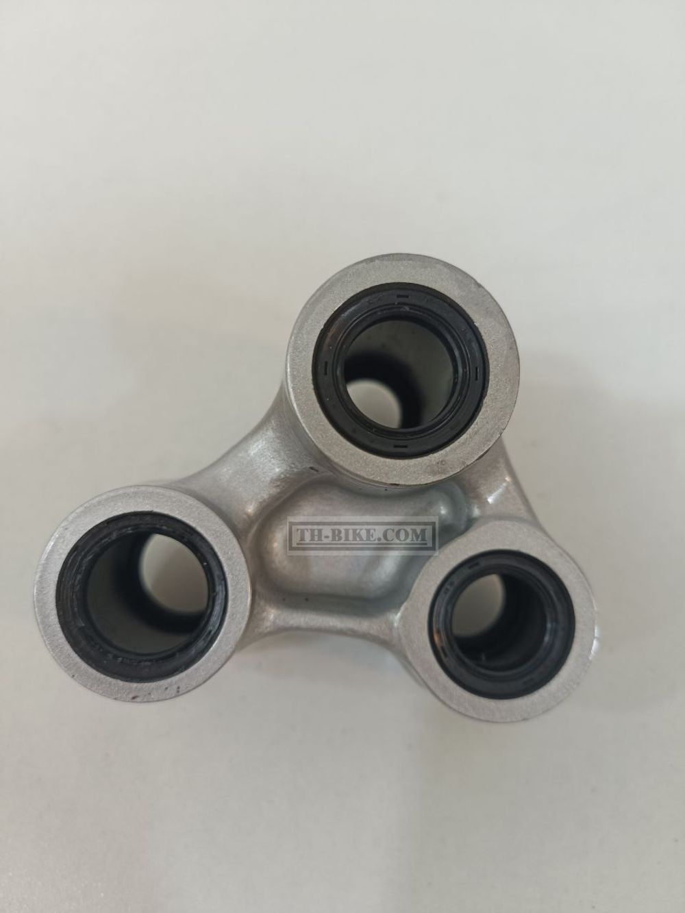 52465-KZZ-J00. ARM SUB ASSY., CUSHION. Rally250. HONDA