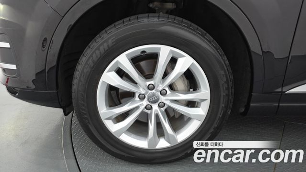 Audi Q7 45 TFSI Quattro — 2019