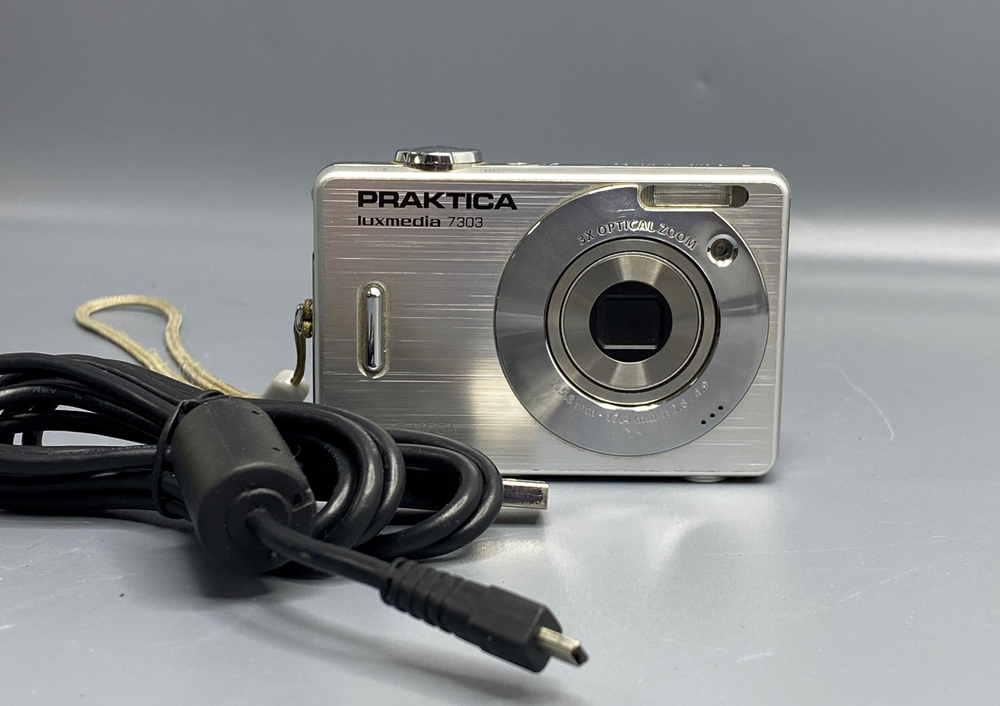 Praktica Luxmedia 7303