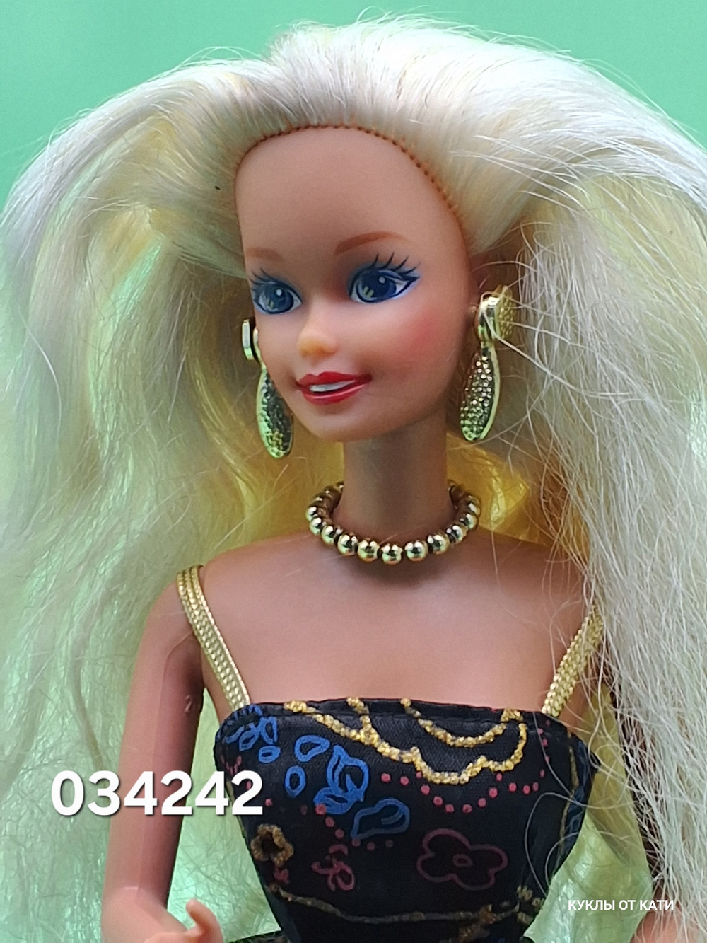 Кукла Барби винтаж коллекционная Golden Winter Barbie 1993 034242