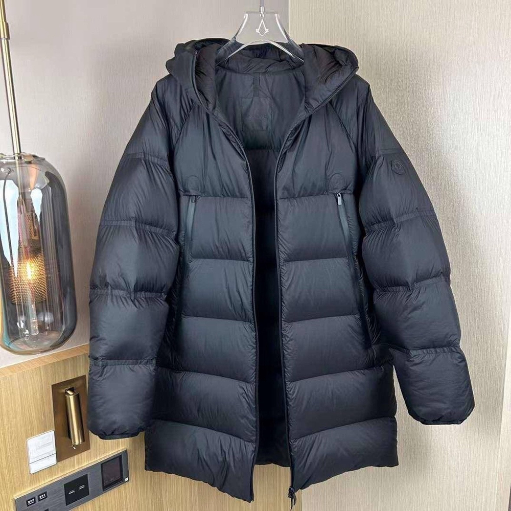Пуховик Moncler
