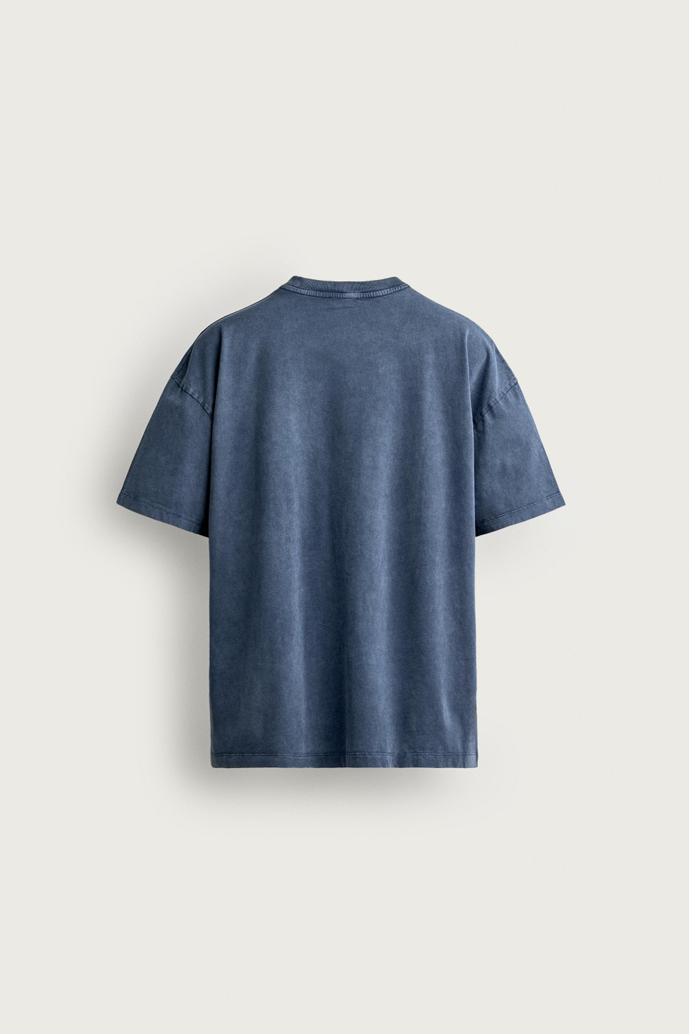 ФУТБОЛКА С НАДПИСЬЮ И ЭФФЕКТОМ ПОТЕРТОСТИ — ZARA · 0495/311