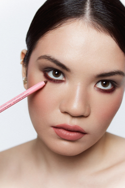 Стойкий карандаш для глаз OK BEAUTY COLOR SALUTE SLIDE & STAY