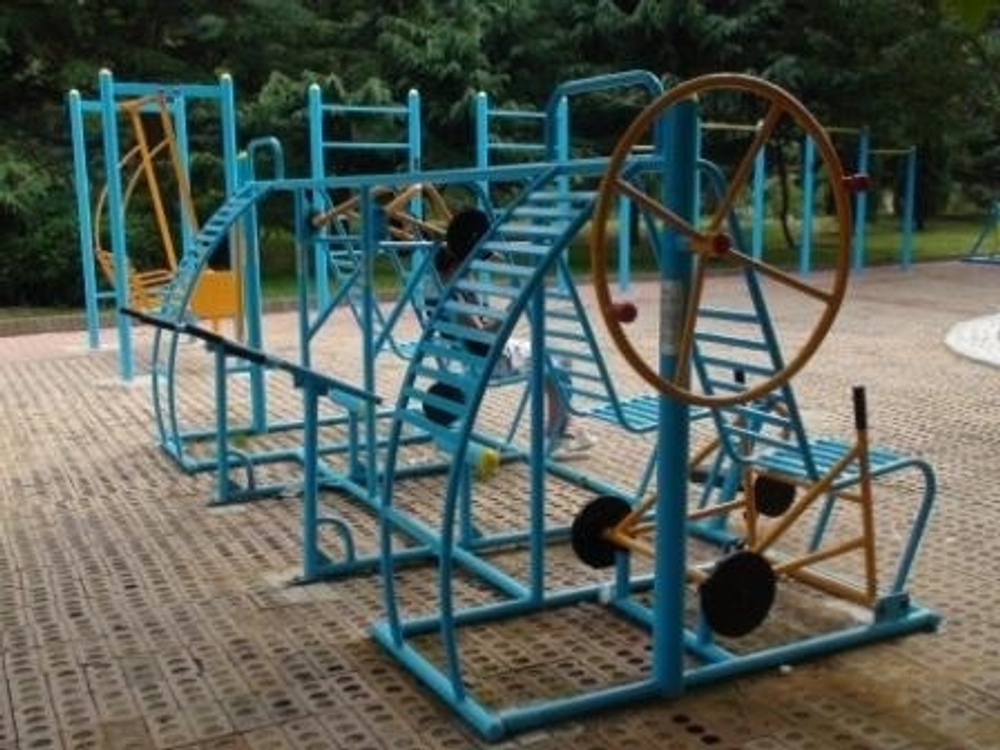 УТК-001 Уличный тренажерный комплекс