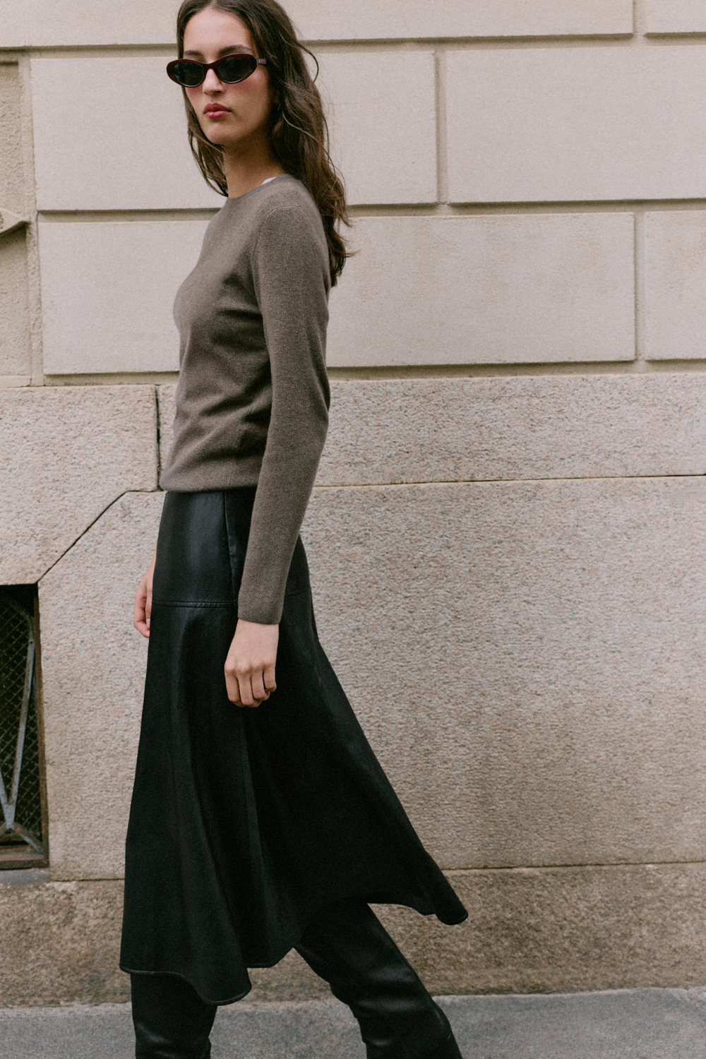 МЯГКИЙ ТРИКОТАЖНЫЙ СВИТЕР — ZARA