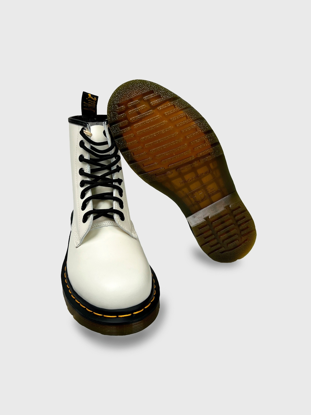 Ботинки Dr. Martens 1460 Smooth Leather Whtie