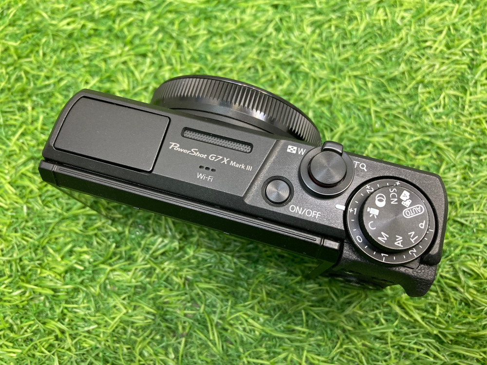 Canon G7X Mark III