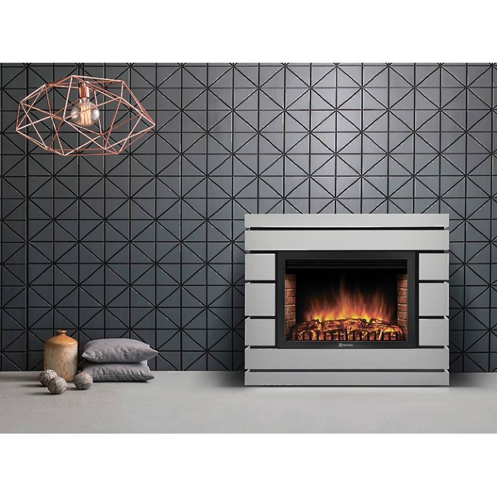 Каминокомплект: Очаг Electrolux EFP/P-2520LS N, портал Moderno 25 шпон белый дуб