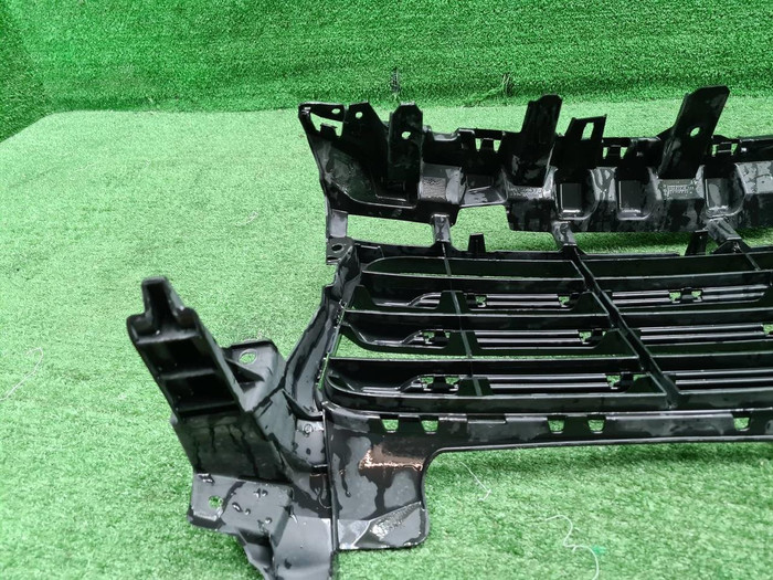 Решетка переднего бампера Porsche Cayenne 3 17-23