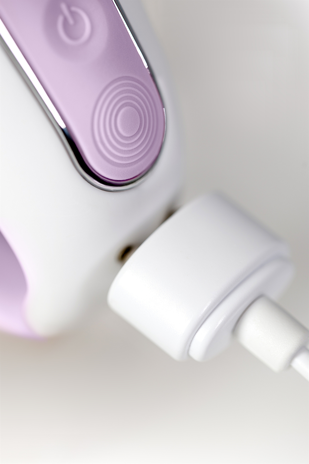 Вибратор Satisfyer Vibes Charming Smile силикон фиолетовый 18,7 см