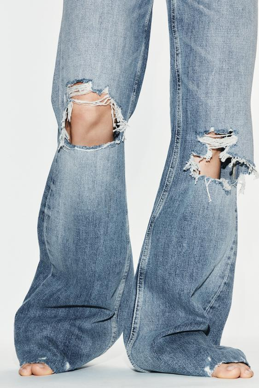 ZARA РАСКЛЕШЕННЫЕ ДЖИНСЫ TRF СО СРЕДНЕЙ ПОСАДКОЙ И РАЗРЕЗАМИ, СИНИЙ