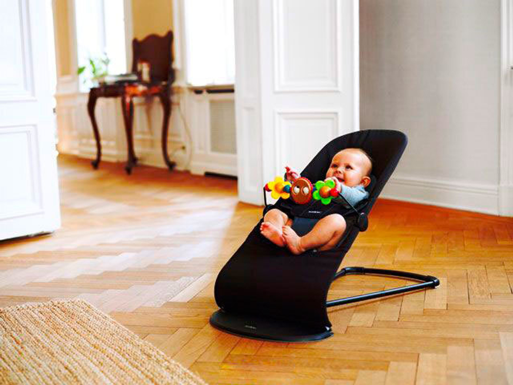 Шезлонг Baby Bjorn Balance Soft напрокат