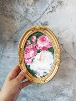 Картина овальной рамке