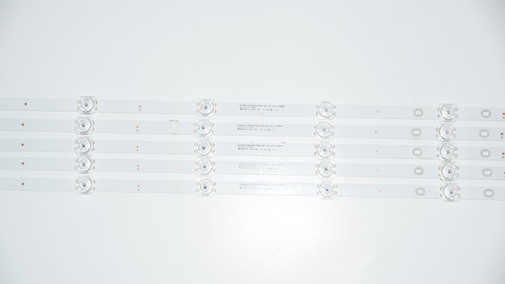 06-55F9-CYSMC3030-0D20-5X10-W12-3P1.0-200825 комплект LED - подсветки