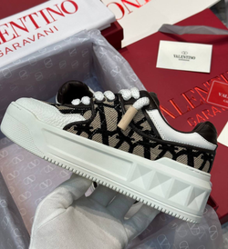 Кеды Valentino