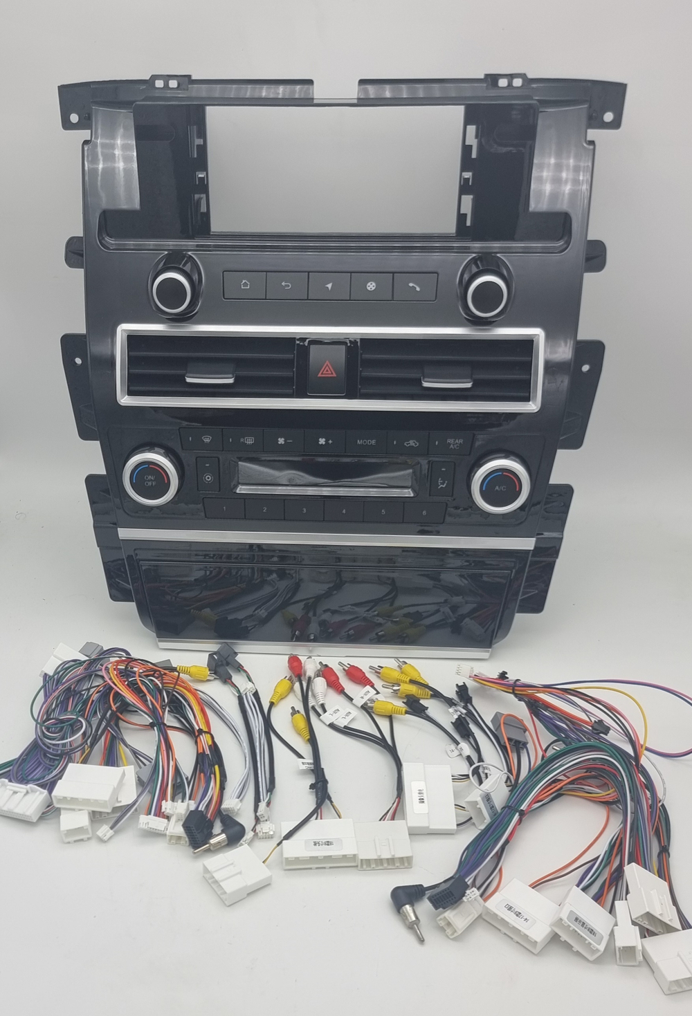 Установочный комплект для INFINITY QX56 / QX80  KUBERG KP-N1210FW
