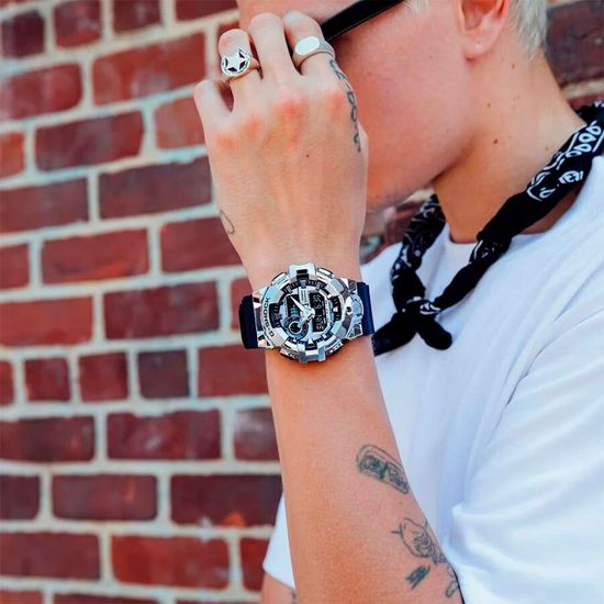 Наручные часы Casio G-Shock GM-700-1ADR