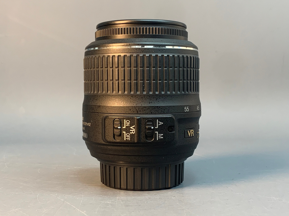 Nikon 18-55mm 3.5-5.6G AF-S VR DX