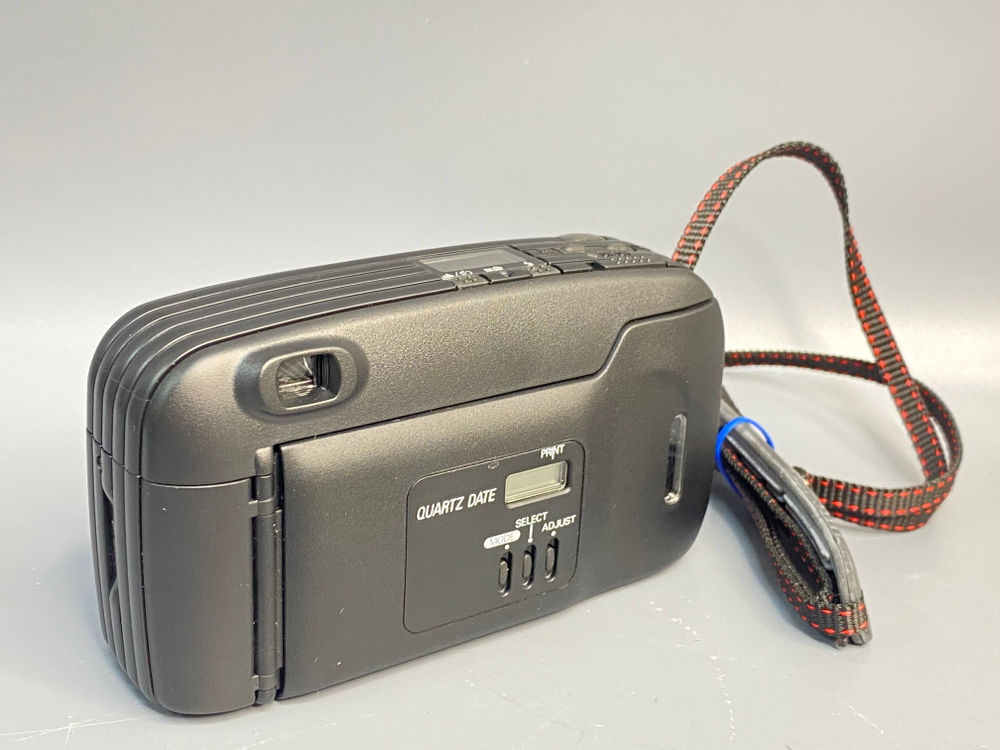 Nikon Zoom 100 QD