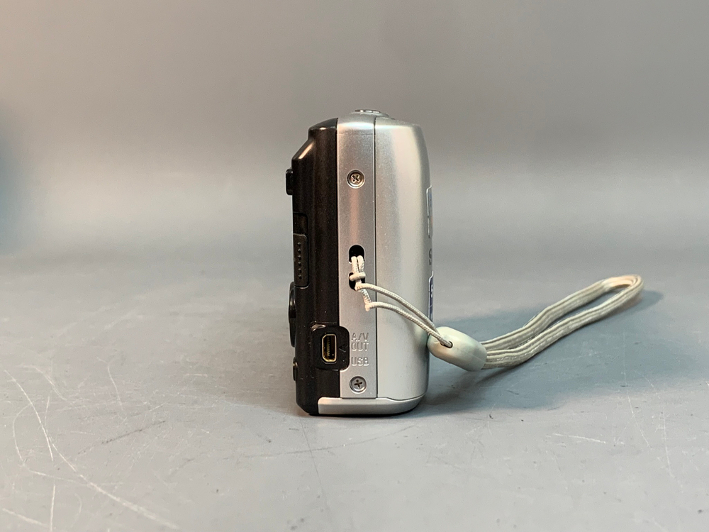 Sony Cyber-Shot DSC-S5000