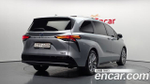 Toyota Sienna 2.5 Hybrid 2WD — 2021