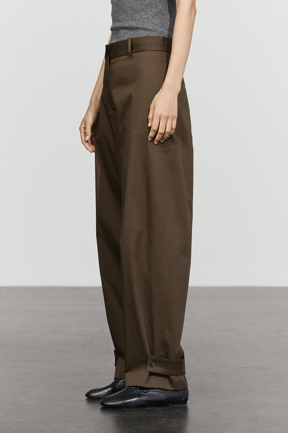 Massimo Dutti Брюки с отделкой по низу на пуговицах, кротово-коричневый