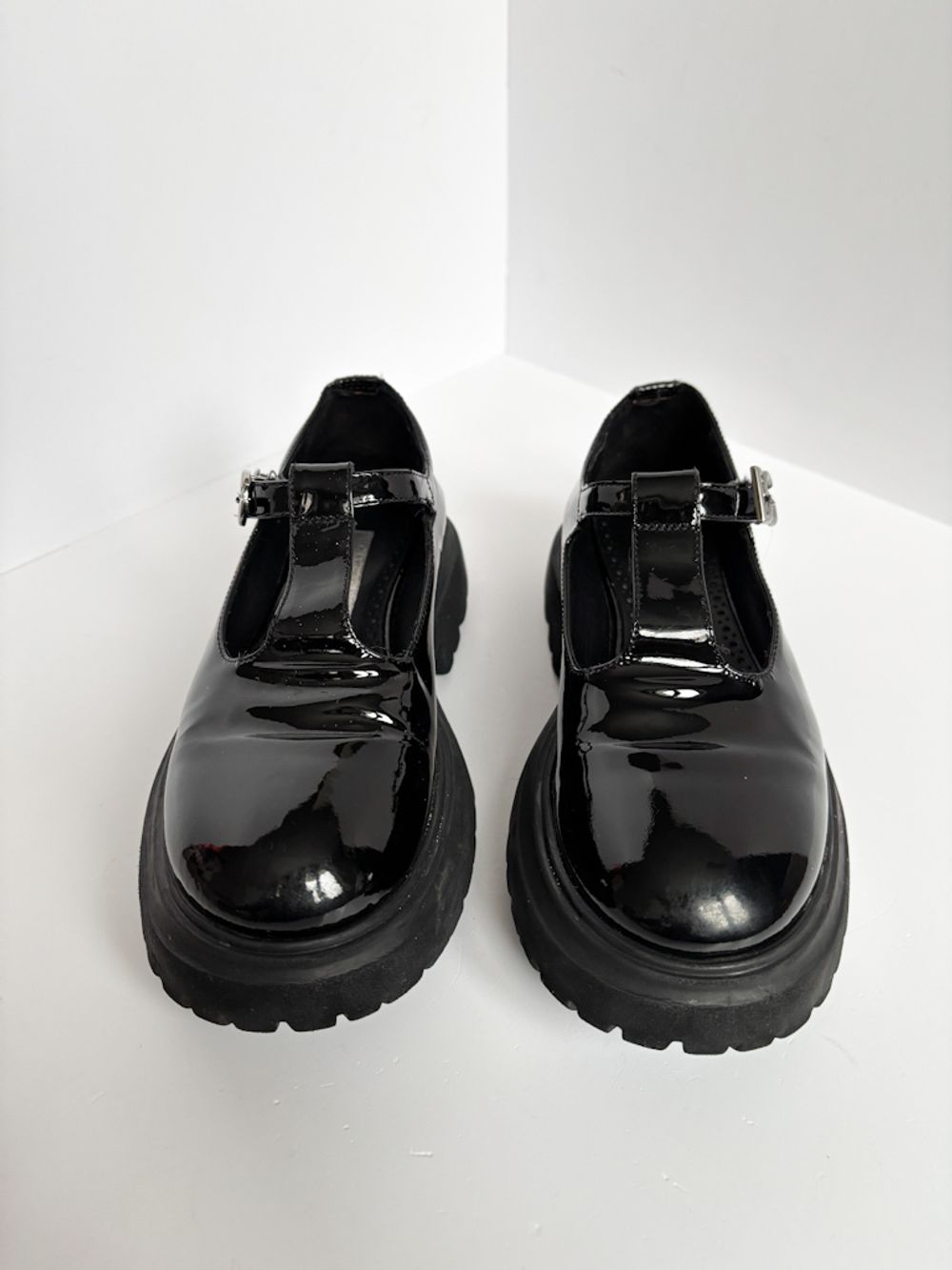 Лаковые туфли Dolce & Gabbana, 30