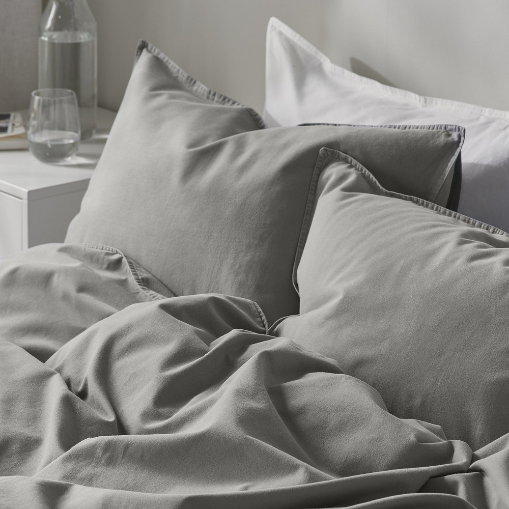 IKEA ÄNGSLILJA  (ИКЕА ЭНГСЛИЛЙА)  -  Пододеяльник и 2 наволочки - серый 200х200/50х60 см
