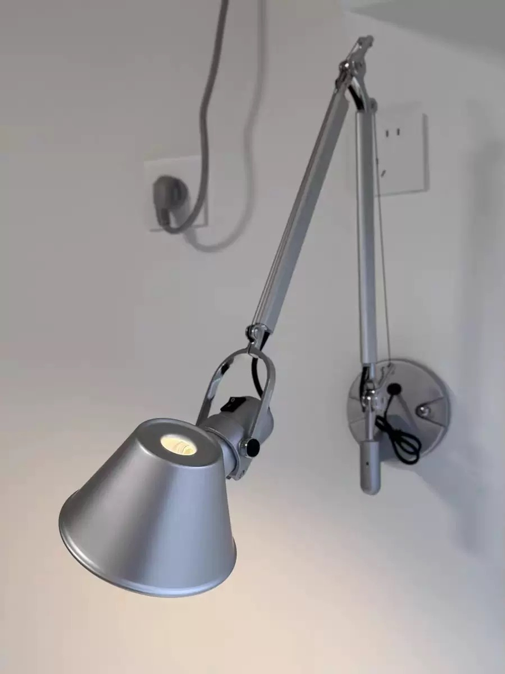 Wall design lamp Tolomeo Mini by Artemide