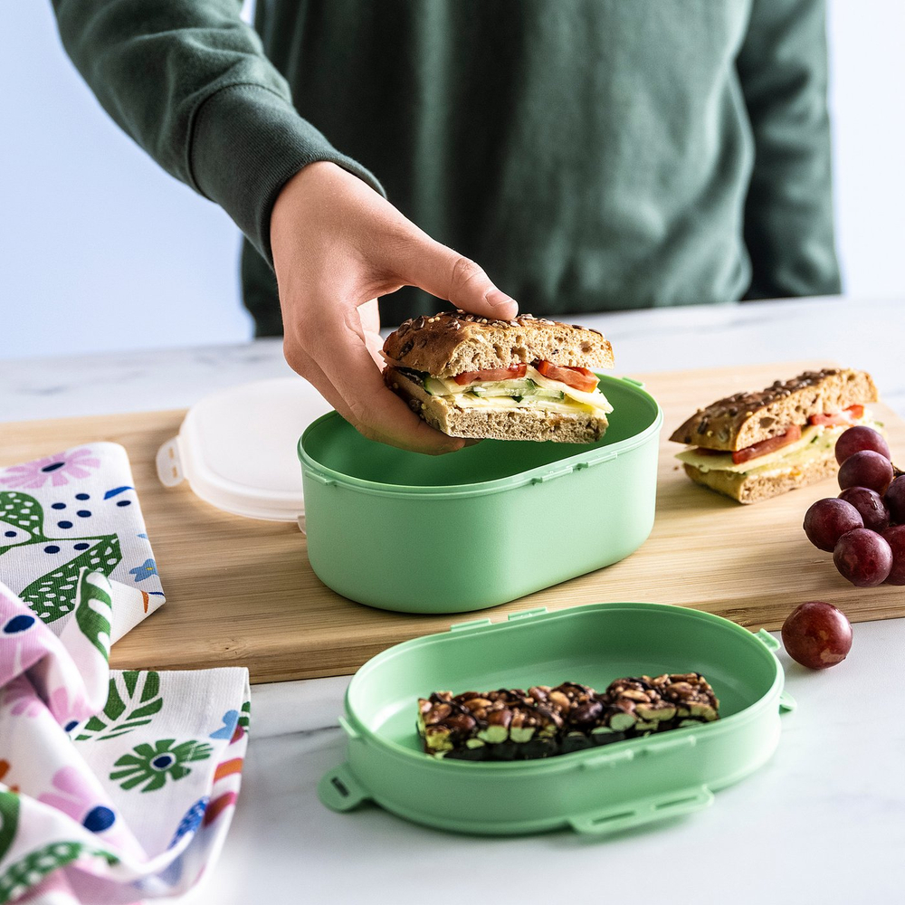 IKEA UTBJUDA  (ИКЕА УТБЙУДА)  -  Ланч-бокс для сухих продуктов - светло-зелёный