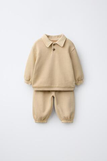 ZARA КОМПЛЕКТ ИЗ ТОЛСТОВКИ С ВОРОТНИКОМ ПОЛО И БРЮК-ДЖОГГЕРОВ, СВЕТЛО-БЕЖЕВЫЙ