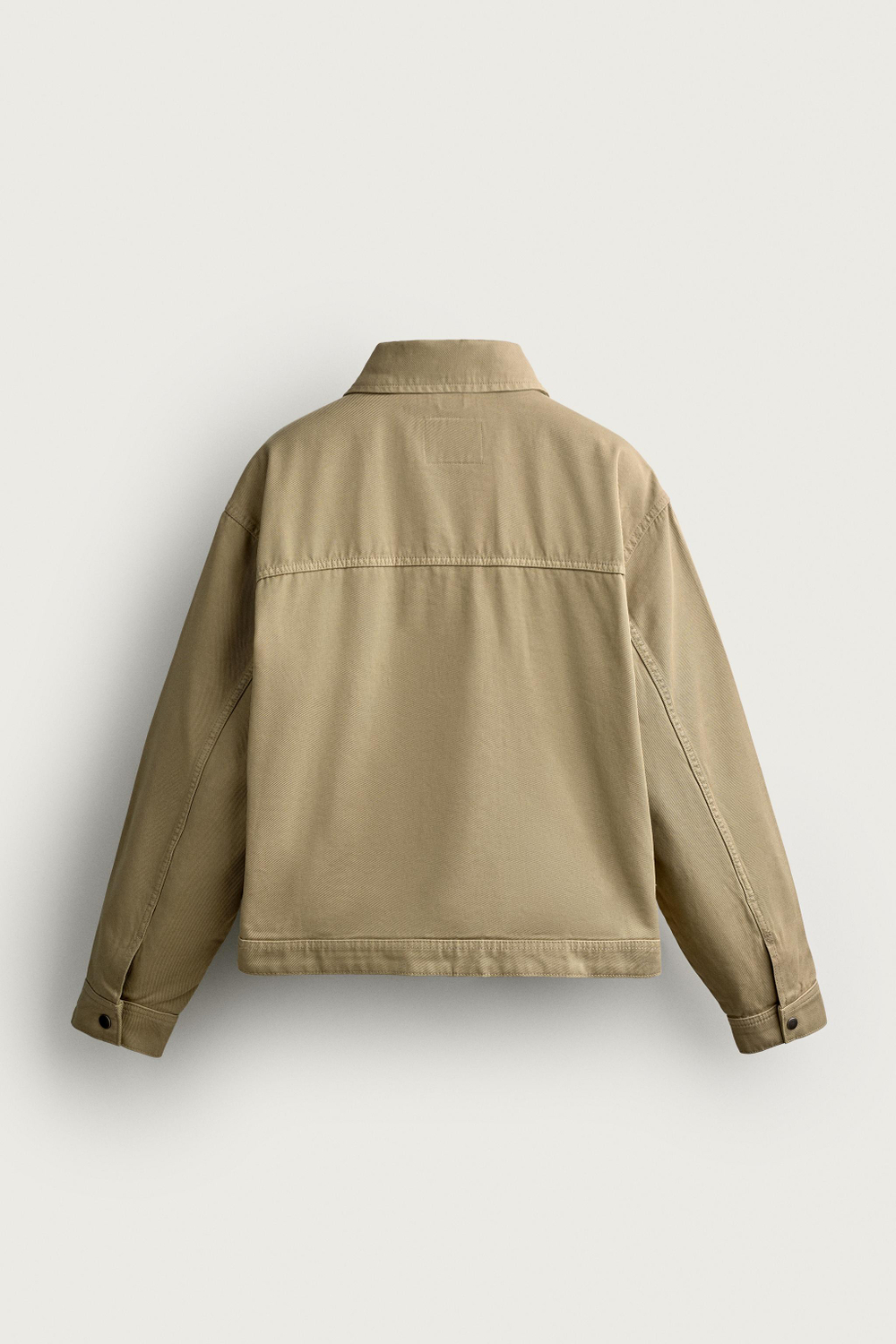 КУРТКА СВОБОДНОГО КРОЯ С МЕТАЛЛИЧЕСКИМИ ЗАСТЕЖКАМИ — ZARA · 6987/339