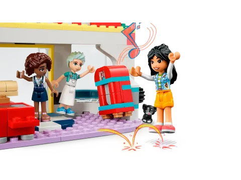 Конструктор LEGO Friends 41728 Закусочная в центре Хартлейк